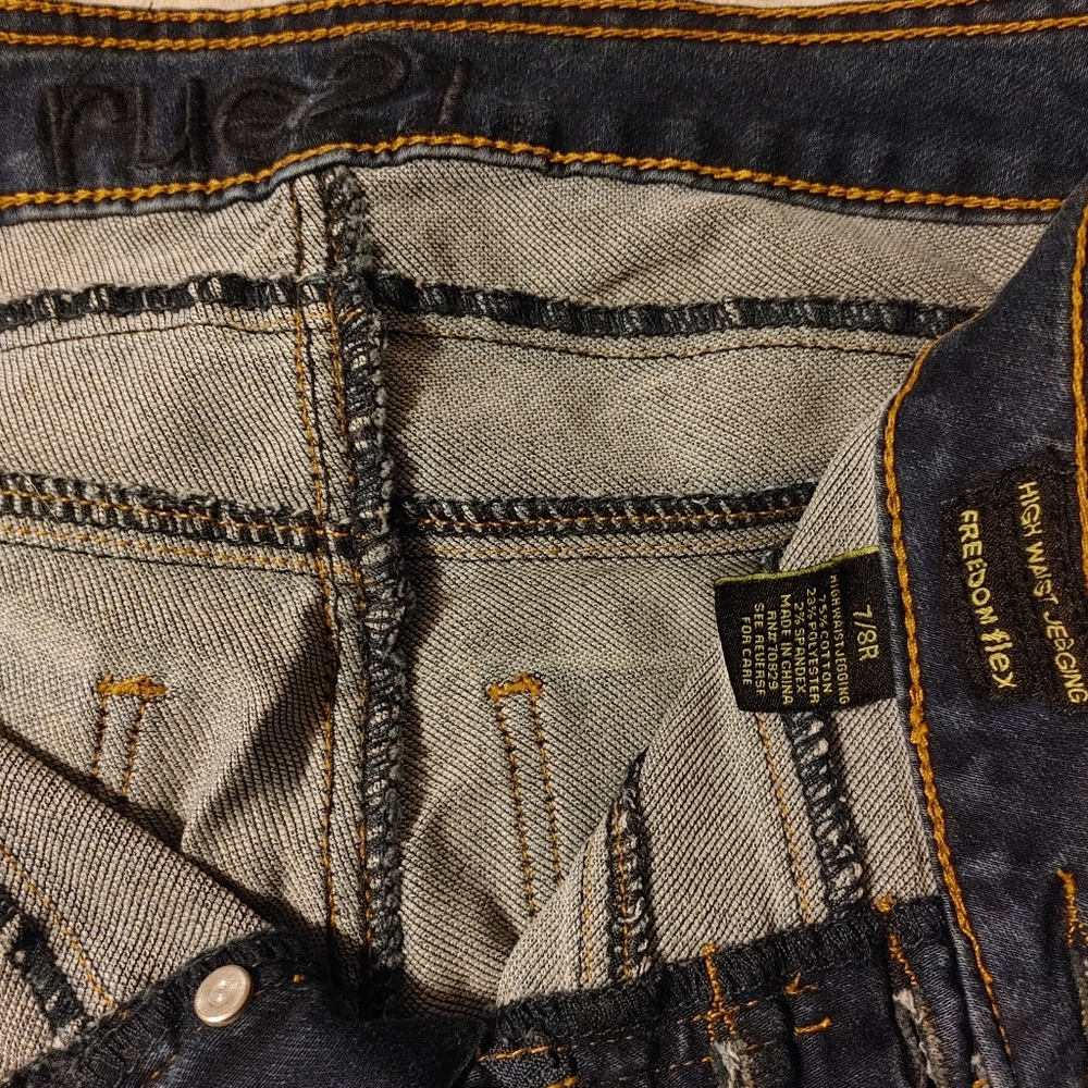 7/8 Rue 21 jeans - Picture 3 of 3